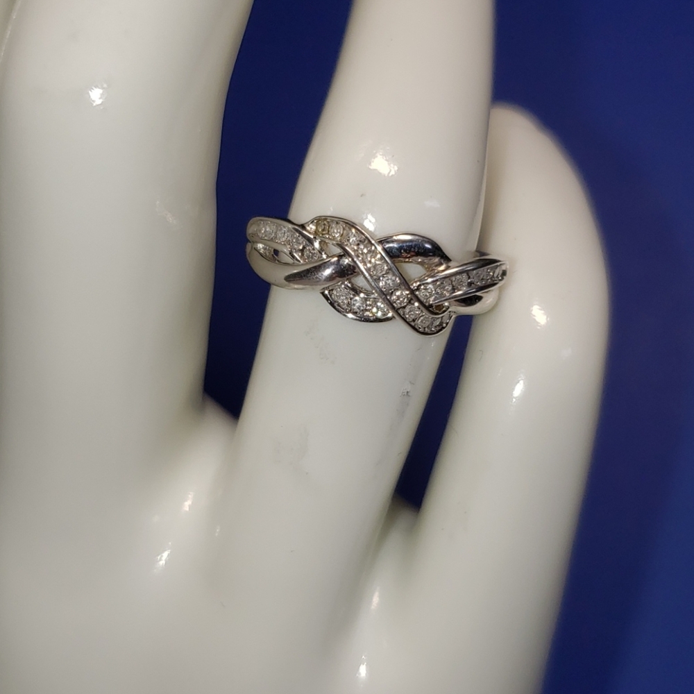 Vintage 925 Silver Pave GEN. Diamond Knot Ring 6½